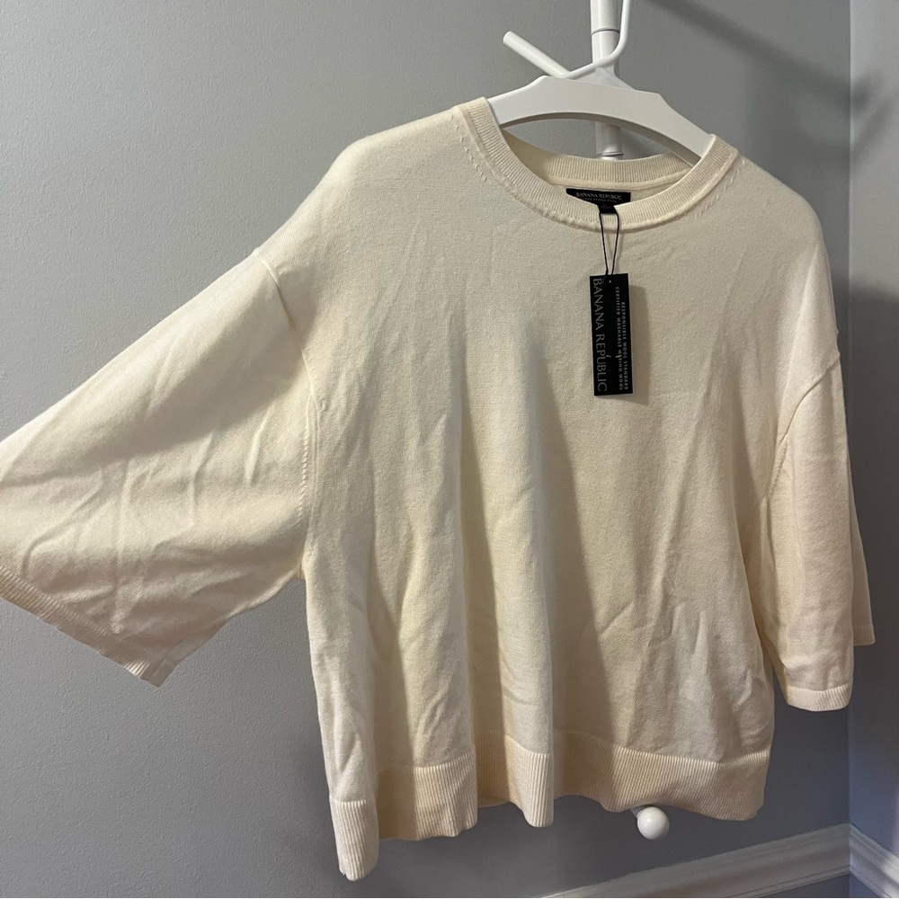 Wool Banana Republic Cream top - 100% Merino Wool - size Large NWT